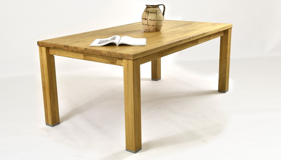 dubový jedálenský stôl do jedálne