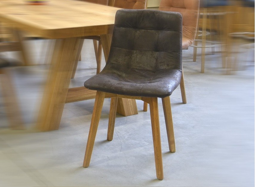 Dubová stolička Leonardo čierna eko-koža 