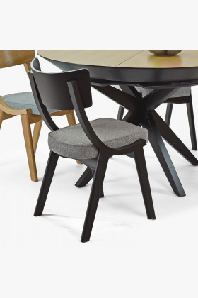 Černá dřevěná jídelní židle , Jídelní židle- 1 2