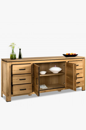 Dlhá dubová komoda s černými úchytkami , Komody- 1 2