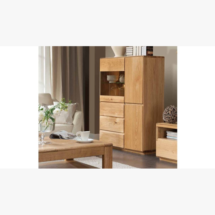 Dubová vitrina, Helsinki 45 ON