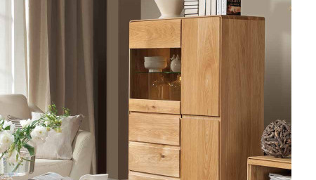 Dubová vitrina, Helsinki 45 ON