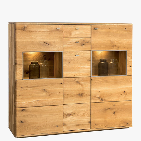 Vysoká a dlouhá komoda s dvěmi prosklenýma okny, Typ 47 DP