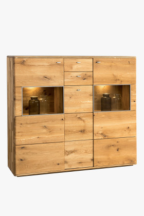 Vysoká a dlhá komoda s dvoma presklenými oknami, Typ 47 ON