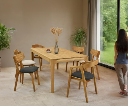 Dubová židle s tmavě šedým čalouněním