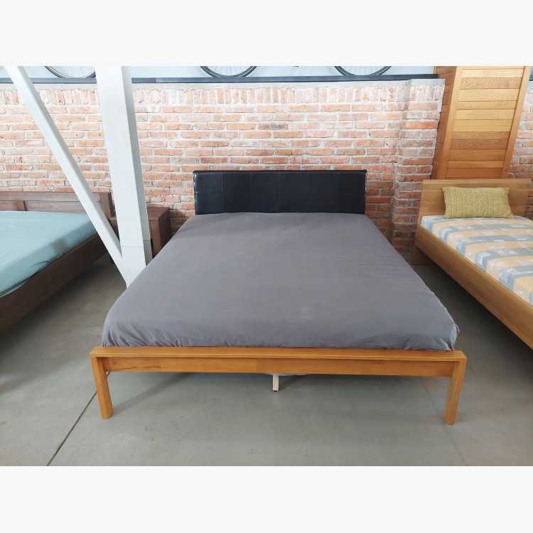 Manželská postel 160 × 200 cm