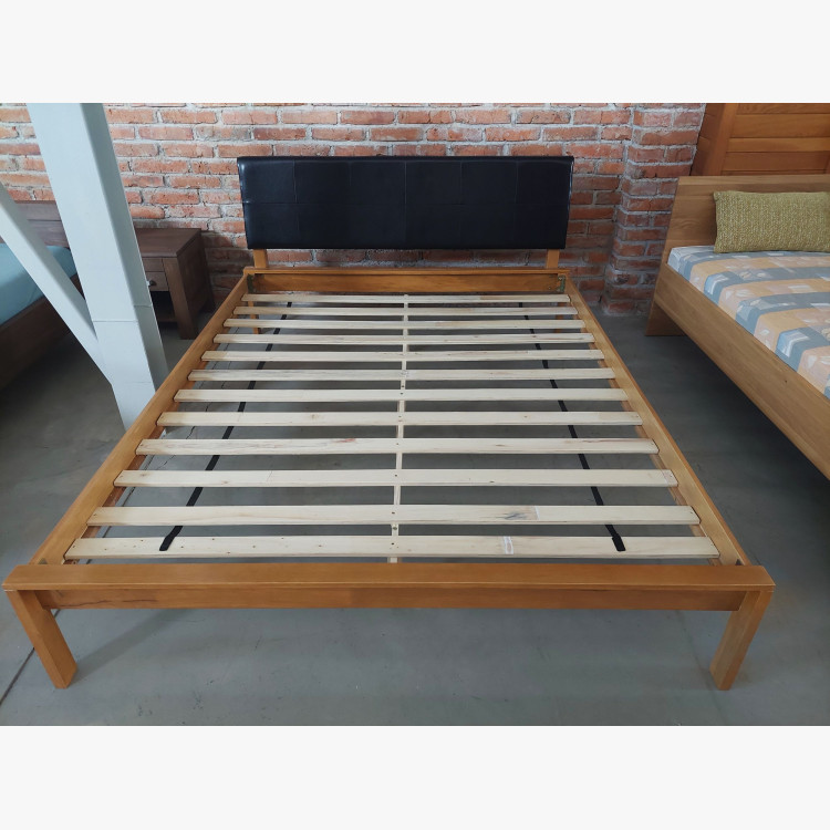 Manželská postel 160 × 200 cm