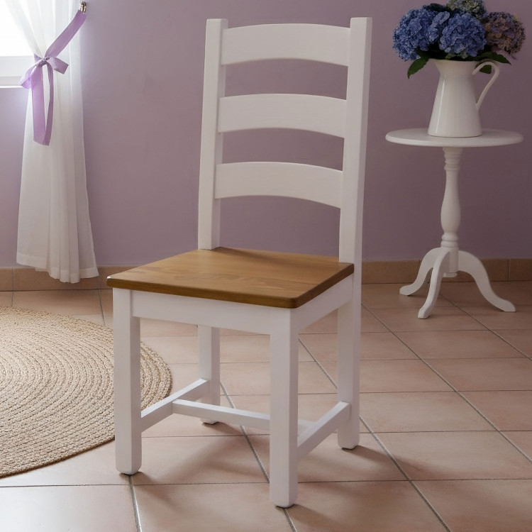 Dřevěná židle v provence stylu, France