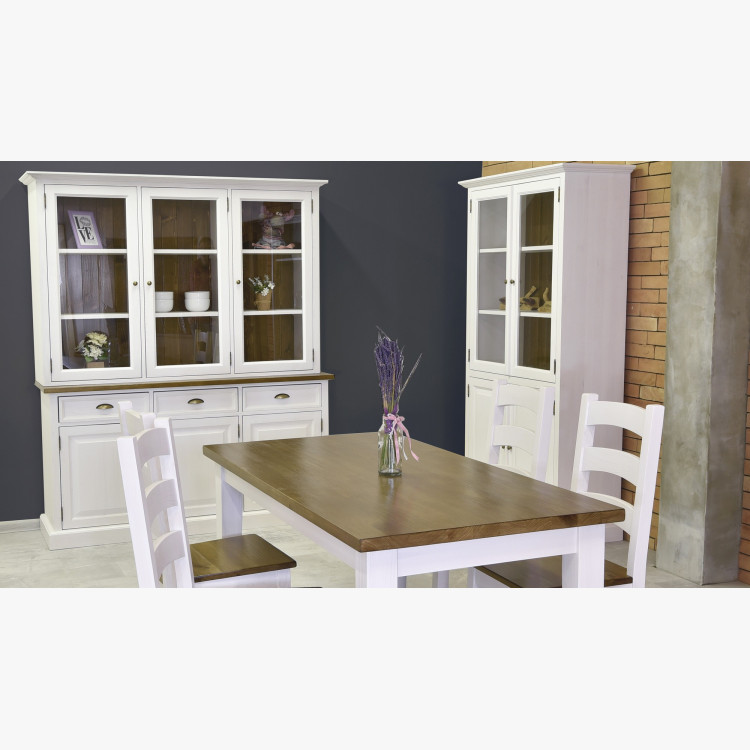 Dřevěná židle v provence stylu, France