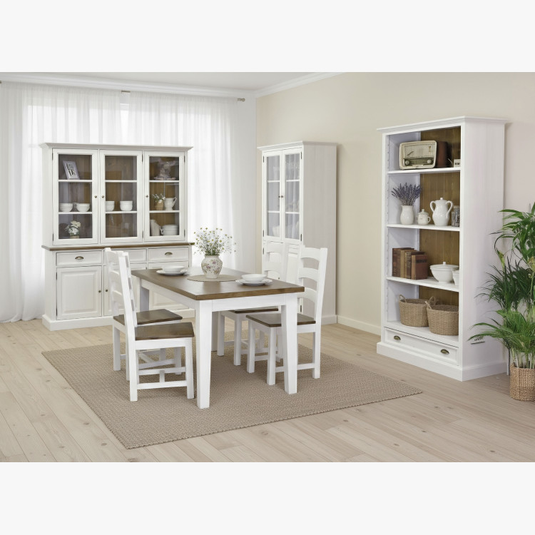 Dřevěná židle v provence stylu, France