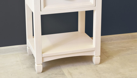 Noční stolek francouzský styl