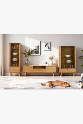 Dvoudveřová masivní vitrína na nohou 2