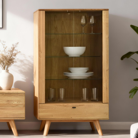 Dvoudveřová masivní vitrína na nohou