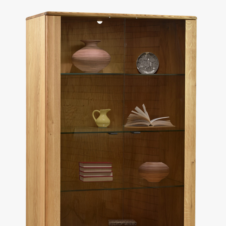 Dvoudveřová masivní vitrína na nohou