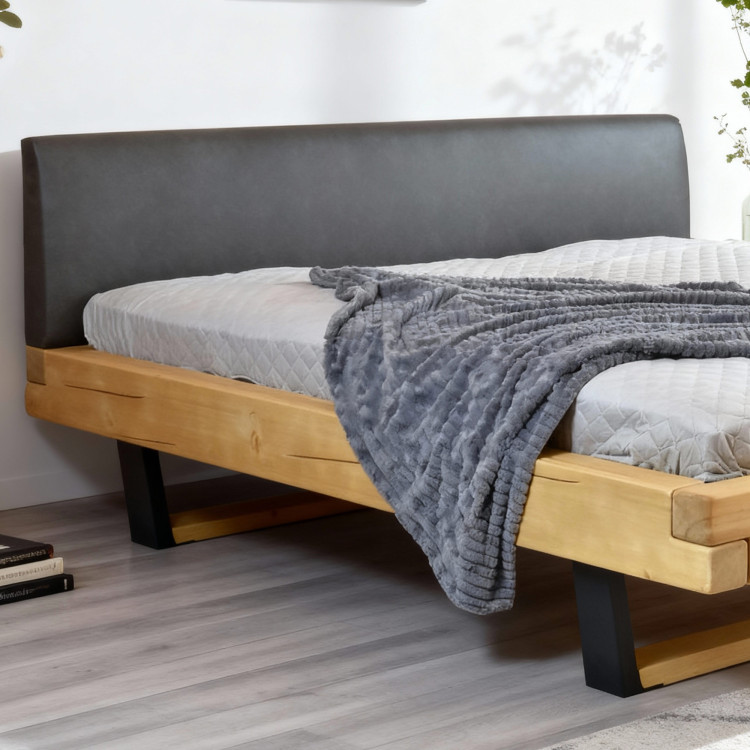 Postel z masivu na nohách, Laura smrk 160 x 200 cm