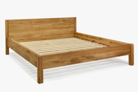 Dubová postel z masivu 180 x 200 cm