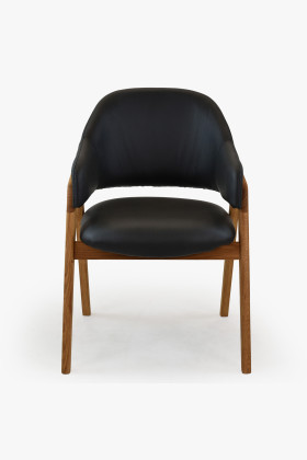 Dubová stolička s podrúčkami, čierna 2