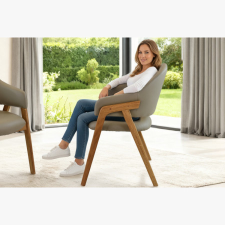 Dubová stolička s podrúčkami, šedo hnedá