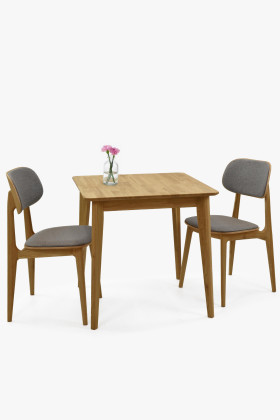Jídelný komplet pre dvoch – stôl a stoličky z dubového dreva 2