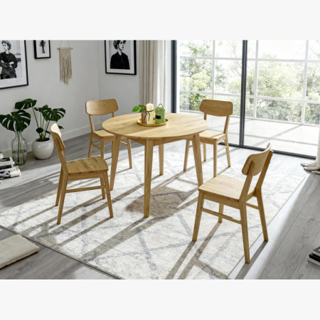 Drevená stolička z dubového dreva