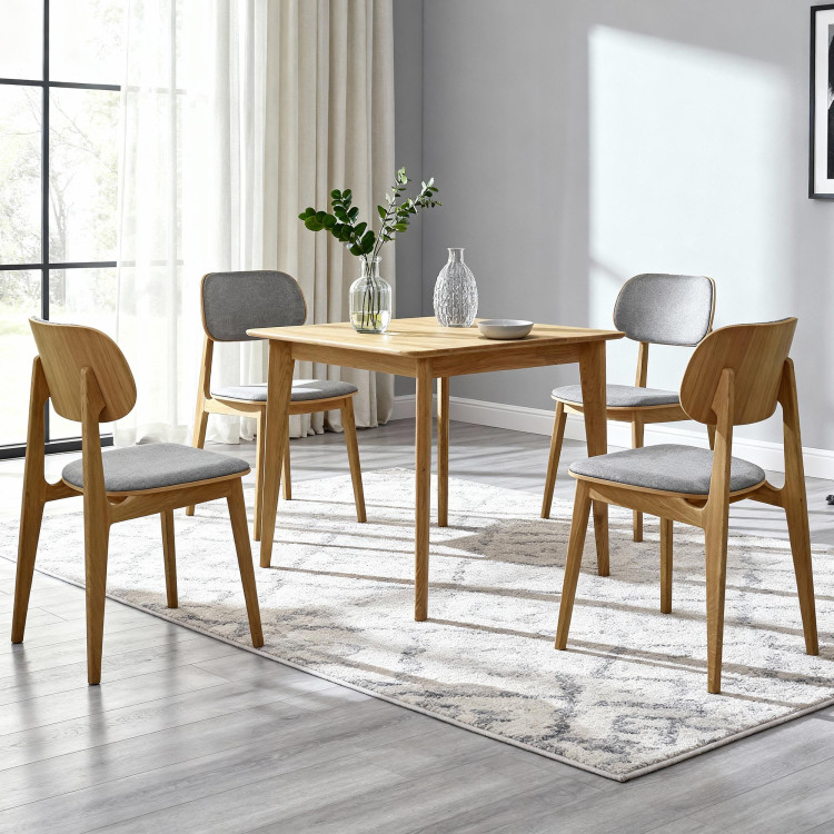 Čtvercový drevený stôl 75 x 75 cm