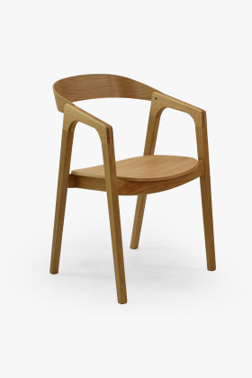 Dubová stolička s podrúčkami