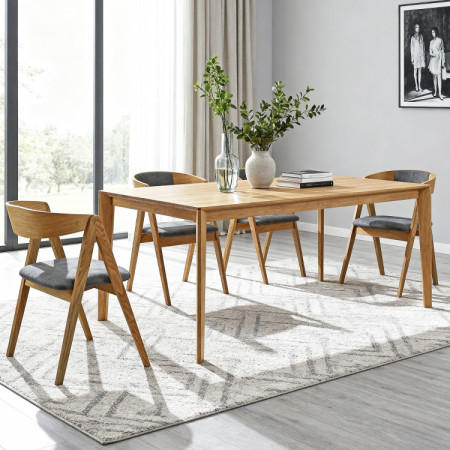 Súprava dubový stôl a stoličky 4 ks