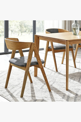 Súprava dubový stôl a stoličky 4 ks 2