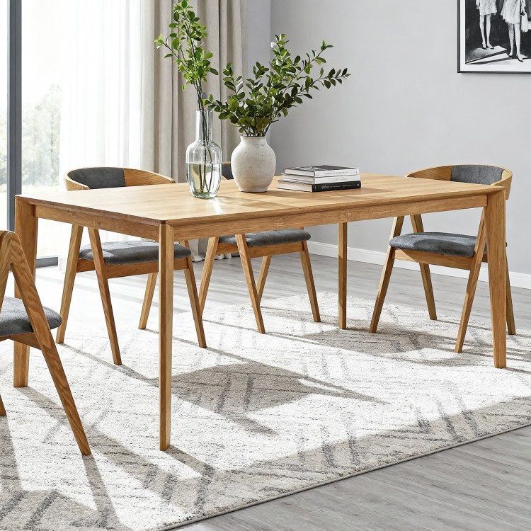 Súprava dubový stôl a stoličky 4 ks