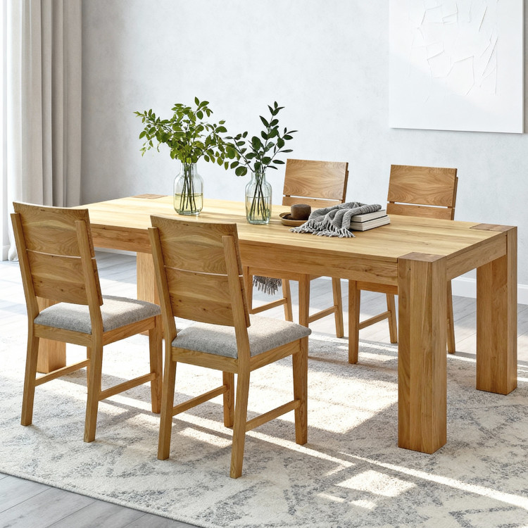 Masívny dubový jedálenský stôl 220×100 cm so 4 škandinávskymi stoličkami