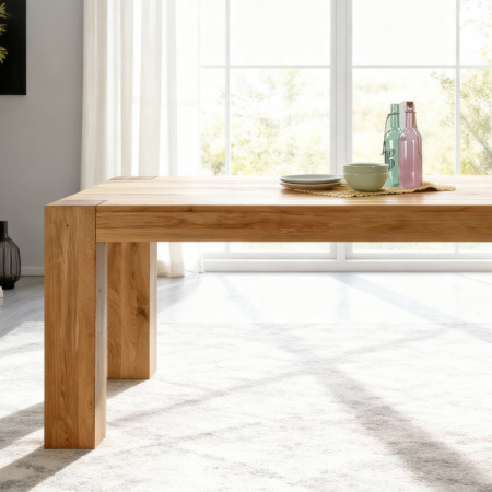 Masívny dubový jedálenský stôl 180×100 cm so 4 čalúnenými stoličkami