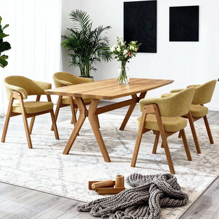 Dubový jedálenský stôl oválny 180 × 90 cm a žltá stolička Mona