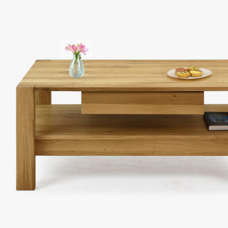 Drevený dubový konferenčný stolík s poličkou