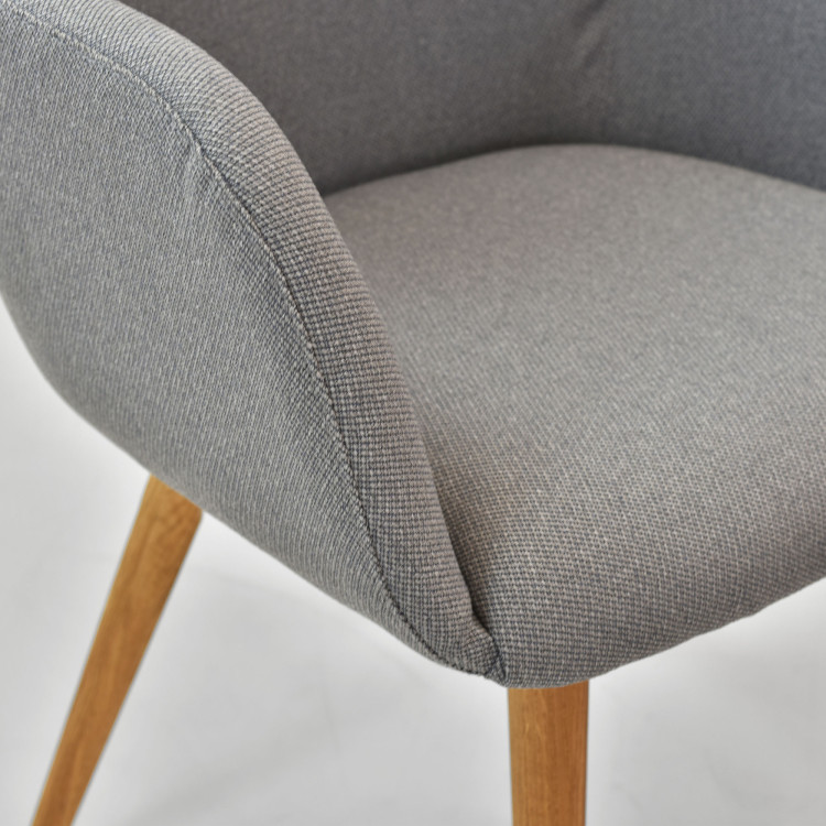 Rozkladací okrúhly stôl z masívu dub a stoličky