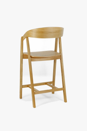Celodrevená barová stolička dubová 2