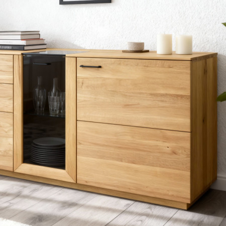 Dubová komoda 191 cm široká so sklom a dvierkami