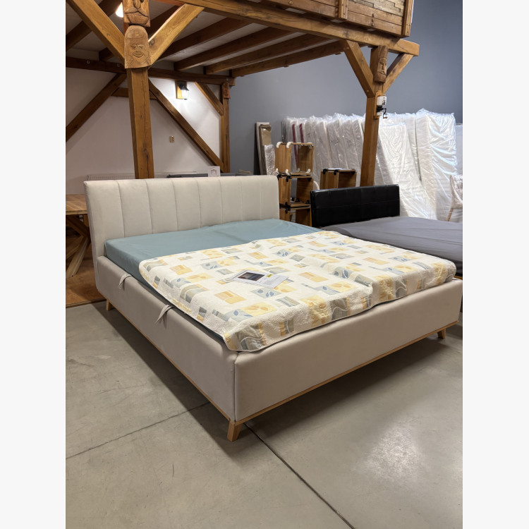 Čalúnená posteľ s úložným priestorom Toscana 180 × 200 cm - outlet