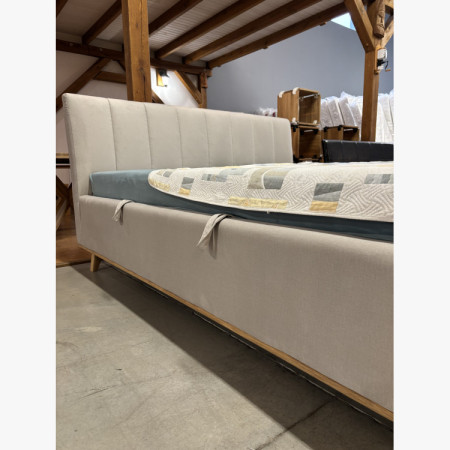 Čalúnená posteľ s úložným priestorom Toscana 180 × 200 cm - outlet