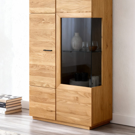 Vysoká dvojdverová dubová vitrína