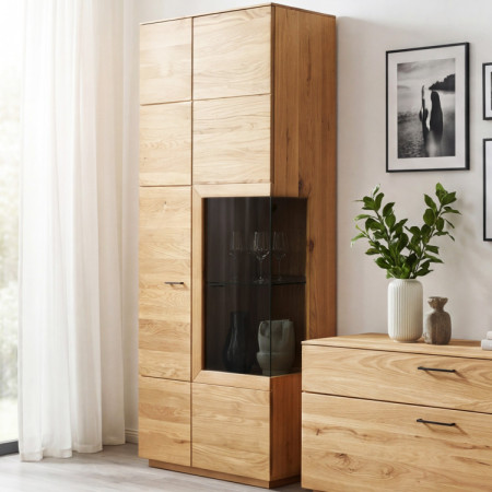 Vysoká dvojdverová dubová vitrína