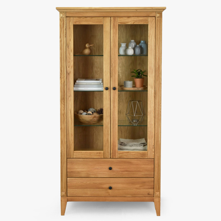 Dubová vitrína s šuplíkmi v rustikálnom štýle