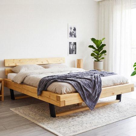 Posteľ z masívu na nožičkách, Laura smrek 180 x 200 cm