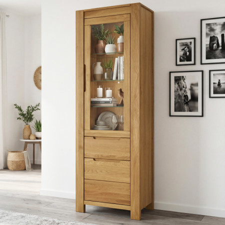 Dubová vitrína so sklenenými dvierkami