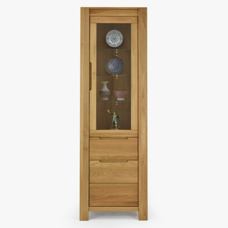 Dubová vitrína so sklenenými dvierkami