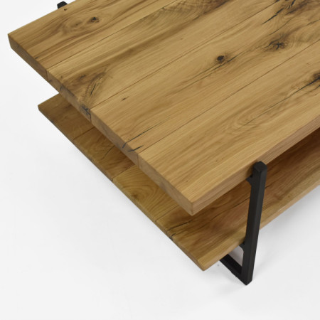 Masívny konferenčný stolík s policou dub