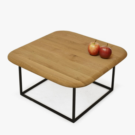 Drevený konferenčný stolík štvorcový