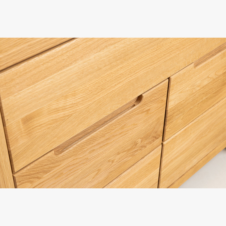 Dubová vysoká vitrína so sklenenými dvierkami a pevnými