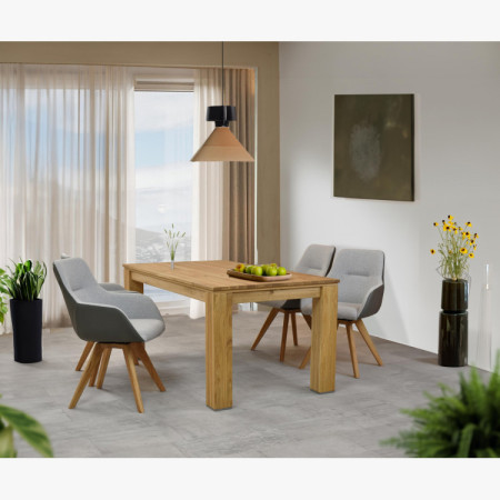 Otočné kreslo s drevenými nohami, sivé