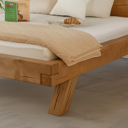 Drevená posteľ Miky 160 x 200 cm z masívneho smrekového dreva