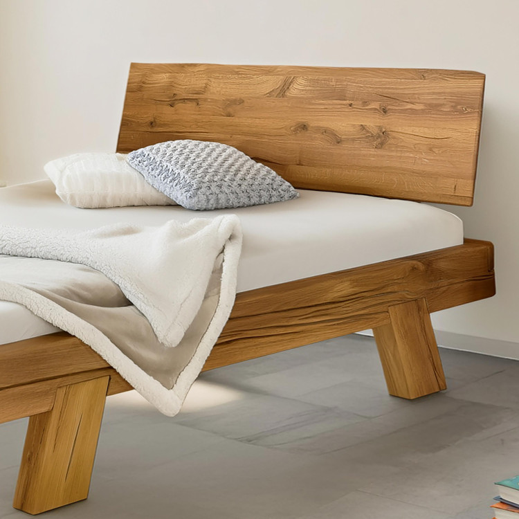 Dubová luxusná posteľ Mia 200x200 cm z masívnych trámov